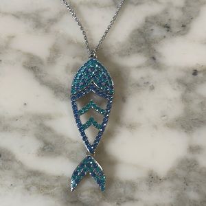 NEW Fish Crystal Pendant Necklace.
